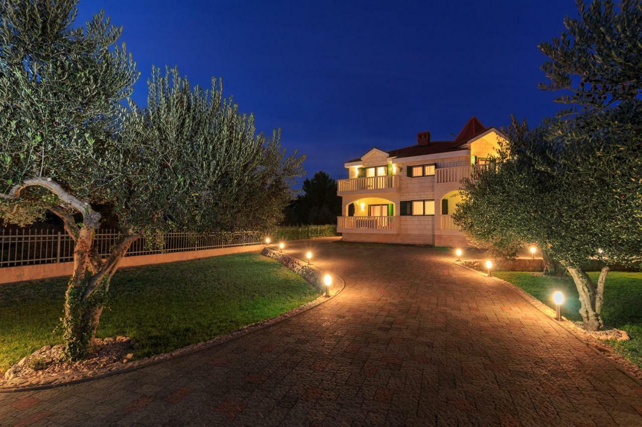 Villa Dream Srima Eksteriør billede